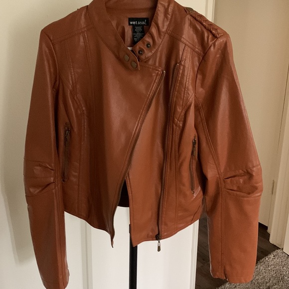 Cognac Brown Leather Jacket with Braided Epaulettes - Picture 4 of 7